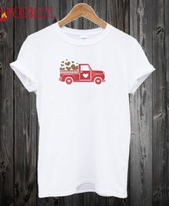 Leopard hearts truck Classic T-Shirt