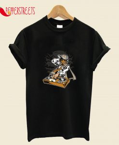 Dj Puppet T-Shirt